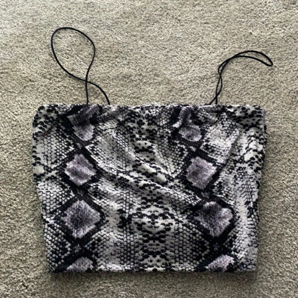 american threads snakeskin tank top